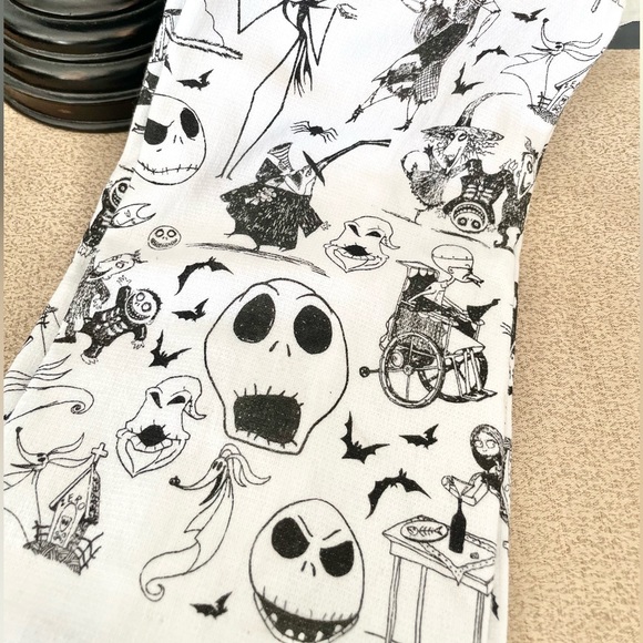 NWT Set of 2 JACK SKELLINGTON The Nightmare Before Christmas Kitchen Towels - Picture 6 of 6